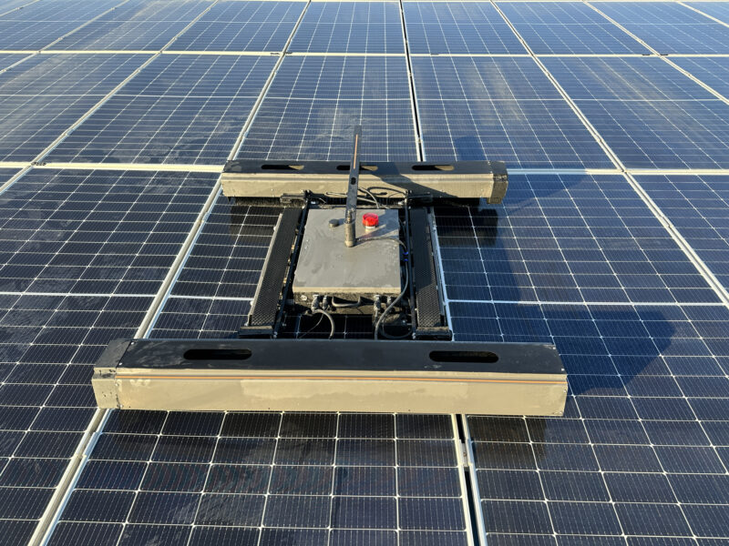 Wanhos Solar Solar Cleaning Robot