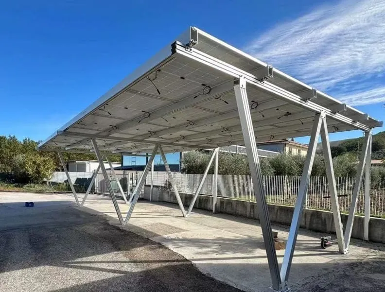 W shapr carport
