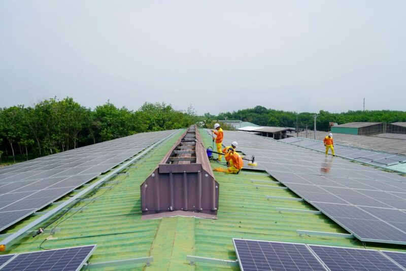 ballasted roof