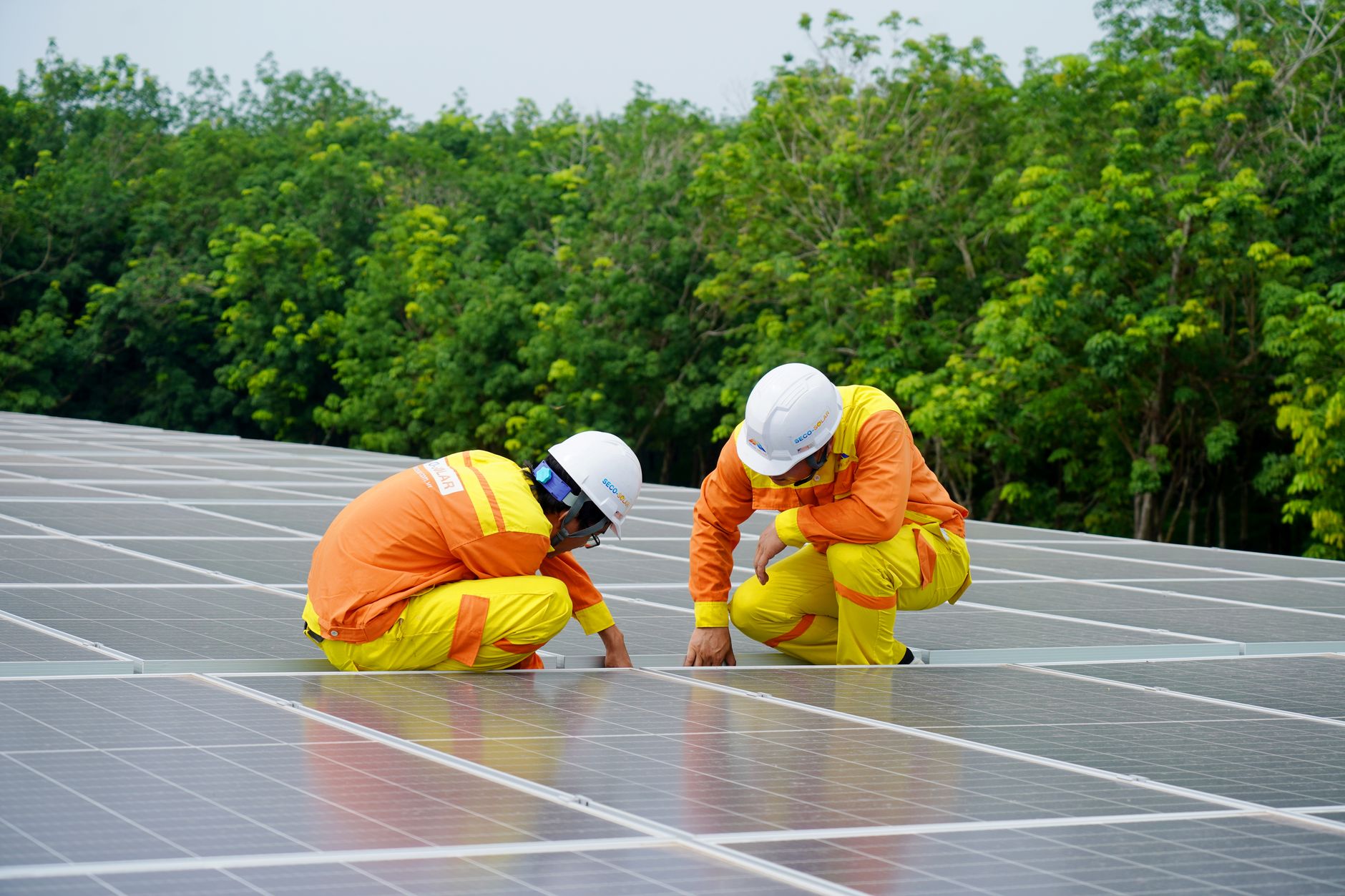 floating solar mounting system - Four Reasons Engineers Specify This Floating Mounting System